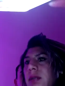 Snapshot of mariasaenz22 chatting on 01/23/25, 05:02 mariasaenz22 online show from 01/23/25, 05:02