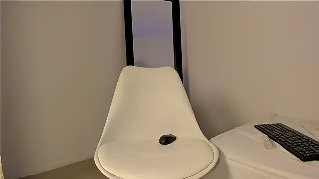 keyth 03 online show from 12/05/24, 10:34