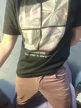 Snapshot of nextdoorneighbor chatting on 11/28/25, 01:08 nextdoorneighbor online show from 11/28/25, 01:08