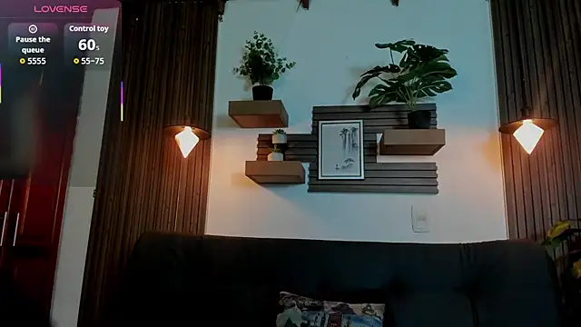 Layla 707 online show from 09/24/25, 11:52