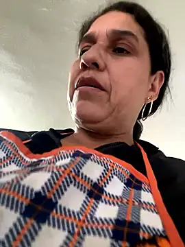 Snapshot of siri_duque chatting on 06/21/26, 03:36 siri duque online show from 06/21/26, 03:36