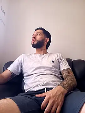 maxXximo777 online show from 12/10/24, 06:38