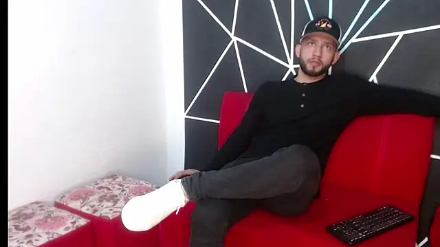 maxXximo777 online show from 01/17/25, 02:08