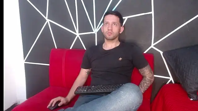 maxXximo777 online show from 01/28/25, 12:57