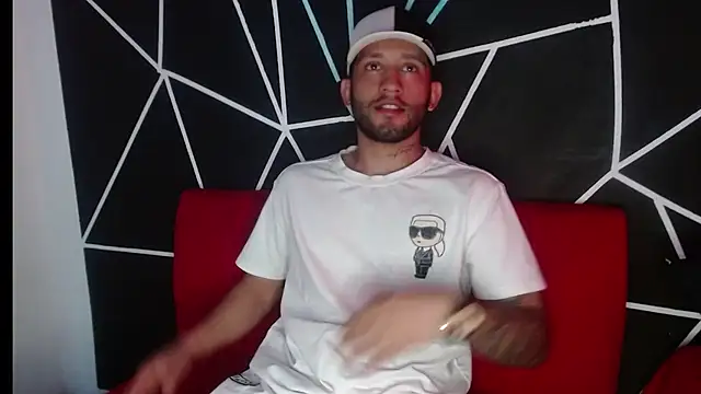 maxXximo777 online show from 02/07/25, 04:35