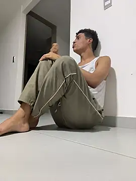 Leo bunny hot online show from 02/01/25, 12:18