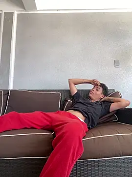 Leo bunny hot online show from 03/21/25, 04:51