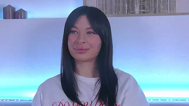 Snapshot of AlexandraBloom chatting on 01/29/25, 09:39 AlexandraBloom online show from 01/29/25, 09:39