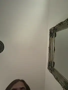 Mia MilesXXX online show from 04/16/26, 05:30