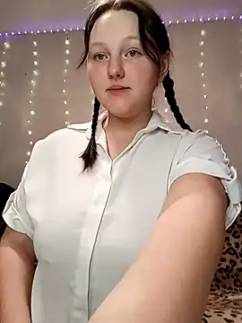 Aria  Dark online show from 12/16/24, 11:39