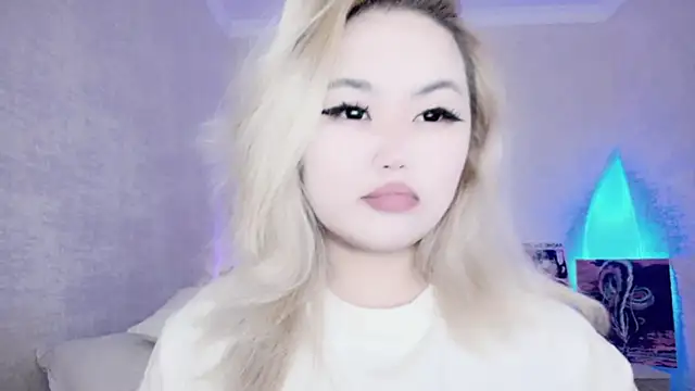 amelia sunlight online show from 12/13/24, 12:20