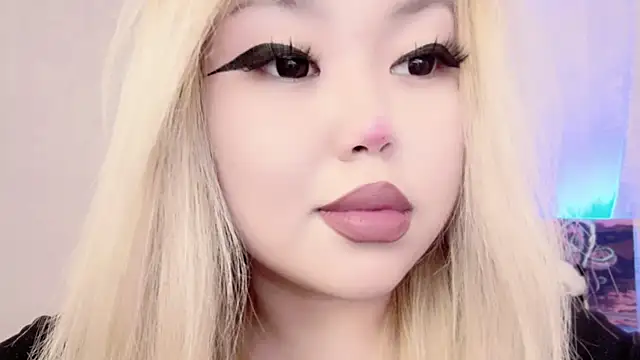 amelia sunlight online show from 03/03/25, 12:26