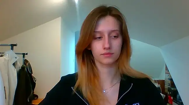 LUNA delight online show from 02/05/25, 02:37