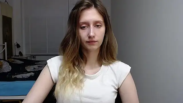 LUNA delight online show from 10/09/25, 05:27