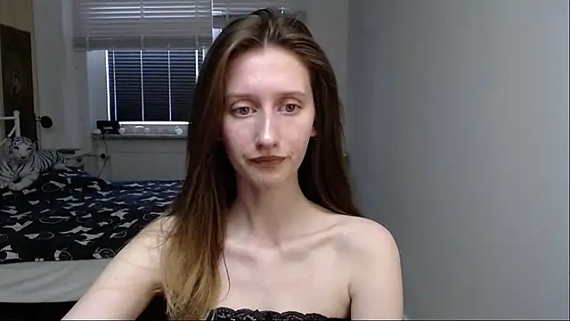 LUNA delight online show from 03/23/26, 06:39