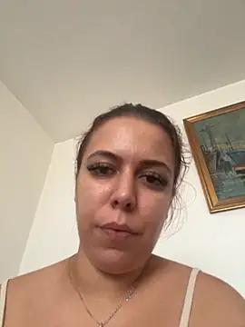 Snapshot of SophiaStarr chatting on 09/19/25, 06:37 SophiaStarr online show from 09/19/25, 06:37