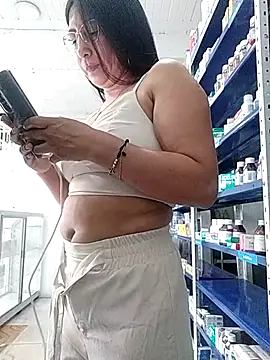 Megan jennerr online show from 02/26/25, 08:00