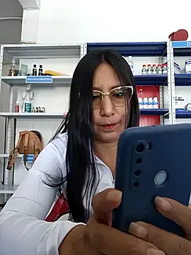 Megan jennerr online show from 02/28/25, 02:20