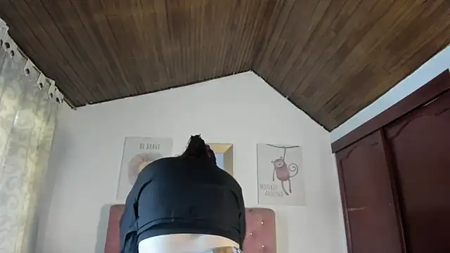 Snapshot of CelessteRedds chatting on 12/02/25, 11:37 CelessteRedds online show from 12/02/25, 11:37