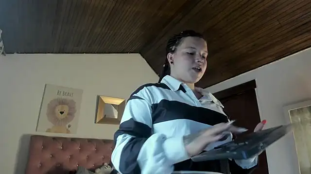 Snapshot of CelessteRedds chatting on 01/06/26, 11:47 CelessteRedds online show from 01/06/26, 11:47