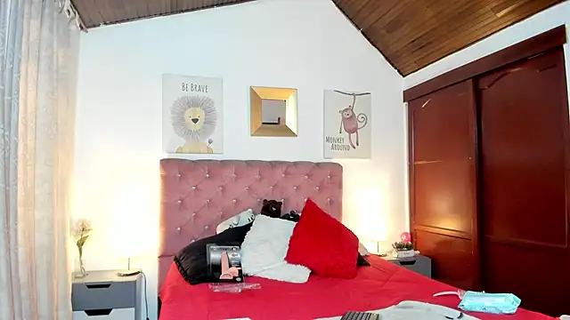 CelessteRedds online show from 04/14/26, 11:38