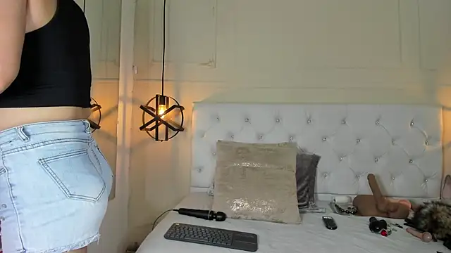 Slut Milf  online show from 01/06/25, 06:41