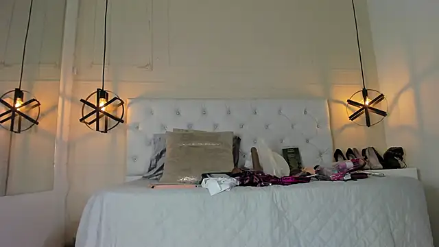 Slut Milf  online show from 01/09/25, 06:15