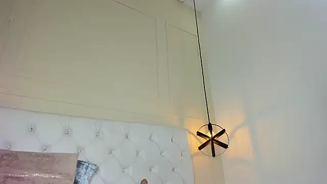 Slut Milf  online show from 01/21/25, 01:18