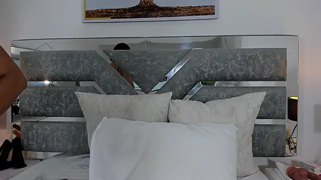 Snapshot of Slut_Milf_ chatting on 02/05/26, 08:02 Slut Milf online show from 02/05/26, 08:02