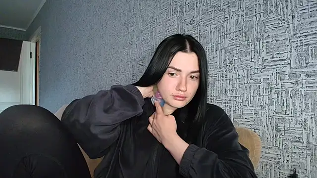 Snapshot of Liana_diva chatting on 04/22/26, 01:56 Liana diva online show from 04/22/26, 01:56