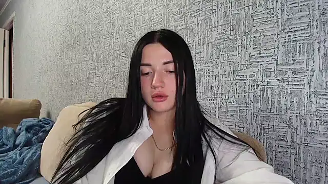 Snapshot of Liana_diva chatting on 06/03/26, 05:40 Liana diva online show from 06/03/26, 05:40