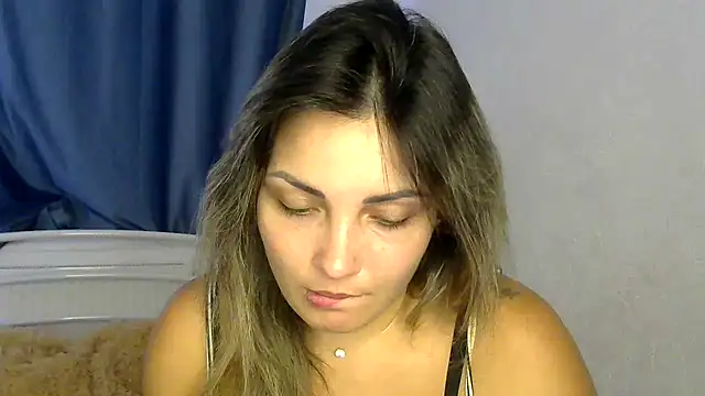 Snapshot of Iskor_ka chatting on 11/15/25, 10:56 Iskor ka online show from 11/15/25, 10:56