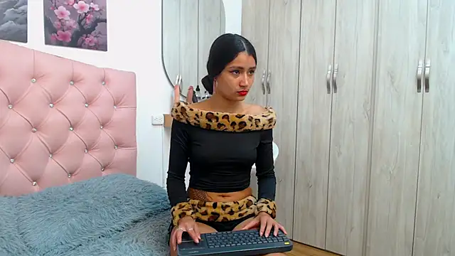 Snapshot of conni_f00x chatting on 02/07/26, 12:42 conni f00x online show from 02/07/26, 12:42