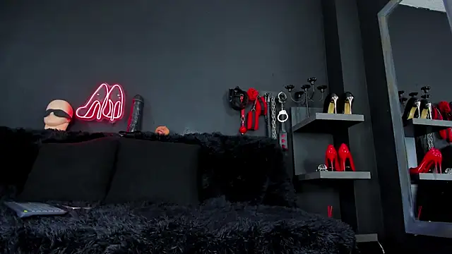 DelaneyStone online show from 10/07/25, 09:01