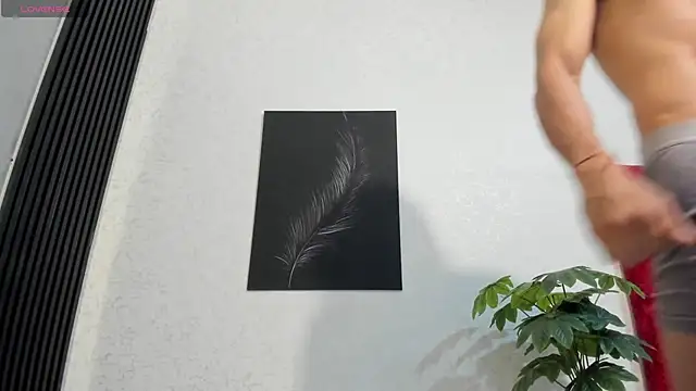 Cristopher23  online show from 02/20/25, 08:14