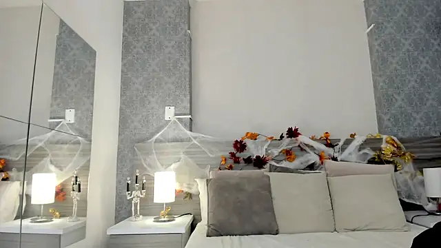 Mistyca online show from 10/28/25, 10:52