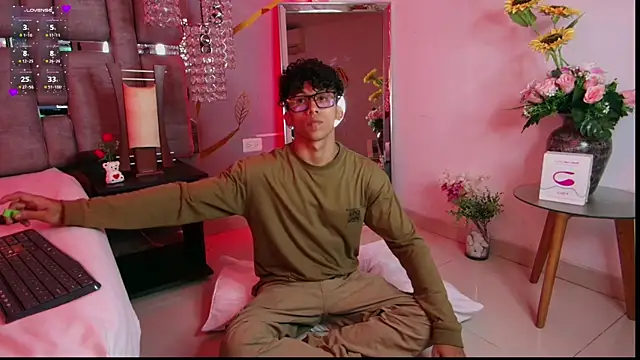 AkazaBoy  online show from 02/21/25, 02:06