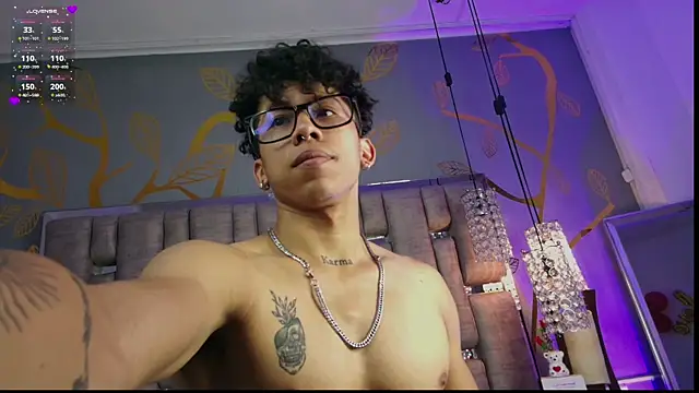 AkazaBoy  online show from 02/21/25, 05:35