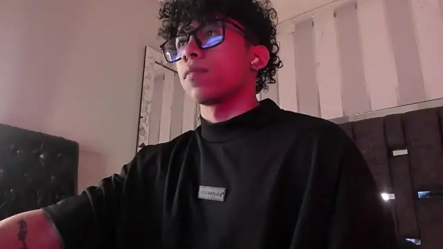 AkazaBoy  online show from 03/23/26, 05:00