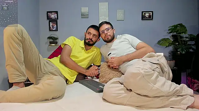 Snapshot of ETHAN_ADAM chatting on 03/21/25, 01:45 ETHAN ADAM online show from 03/21/25, 01:45