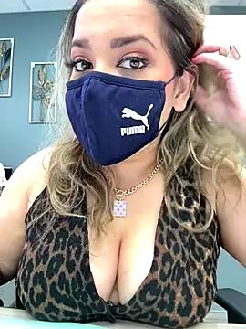 famous indian girl online show from 09/19/25, 05:02