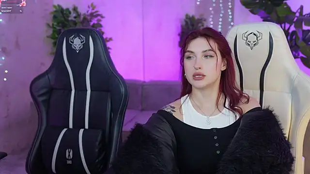 Magnetic Mia  online show from 03/02/25, 07:23