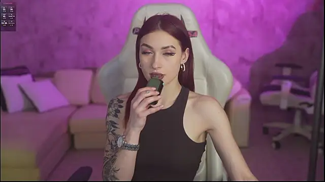 Magnetic Mia  online show from 02/26/26, 11:48