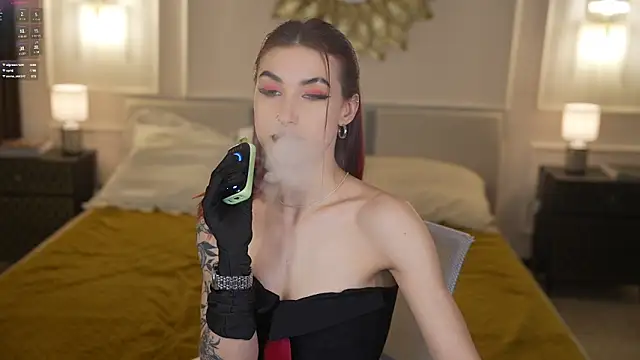 Magnetic Mia  online show from 03/28/26, 11:15