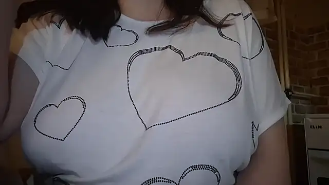 AalinnaK online show from 12/15/25, 06:23