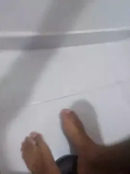 Snapshot of alvaroenriqe23 chatting on 10/25/25, 07:19 alvaroenriqe23 online show from 10/25/25, 07:19