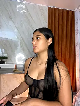 floriamANDjazmin online show from 11/04/25, 07:13