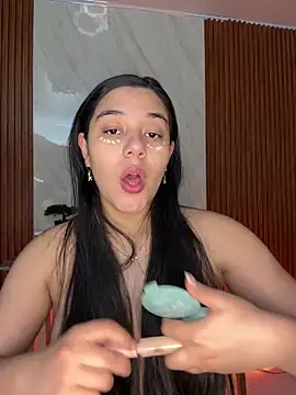 floriamANDjazmin online show from 05/02/26, 07:19