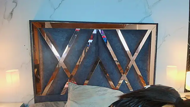 Snapshot of AuroraDiaz chatting on 03/25/26, 12:00 AuroraDiaz online show from 03/25/26, 12:00