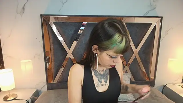 Snapshot of AuroraDiaz chatting on 04/09/26, 11:59 AuroraDiaz online show from 04/09/26, 11:59